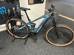CUBE Stereo Hybrid 140 HPC RACE 625 vel. M 2022 1497KM