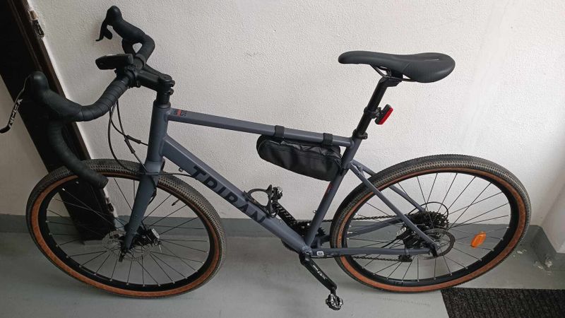 Triban Gravel 520