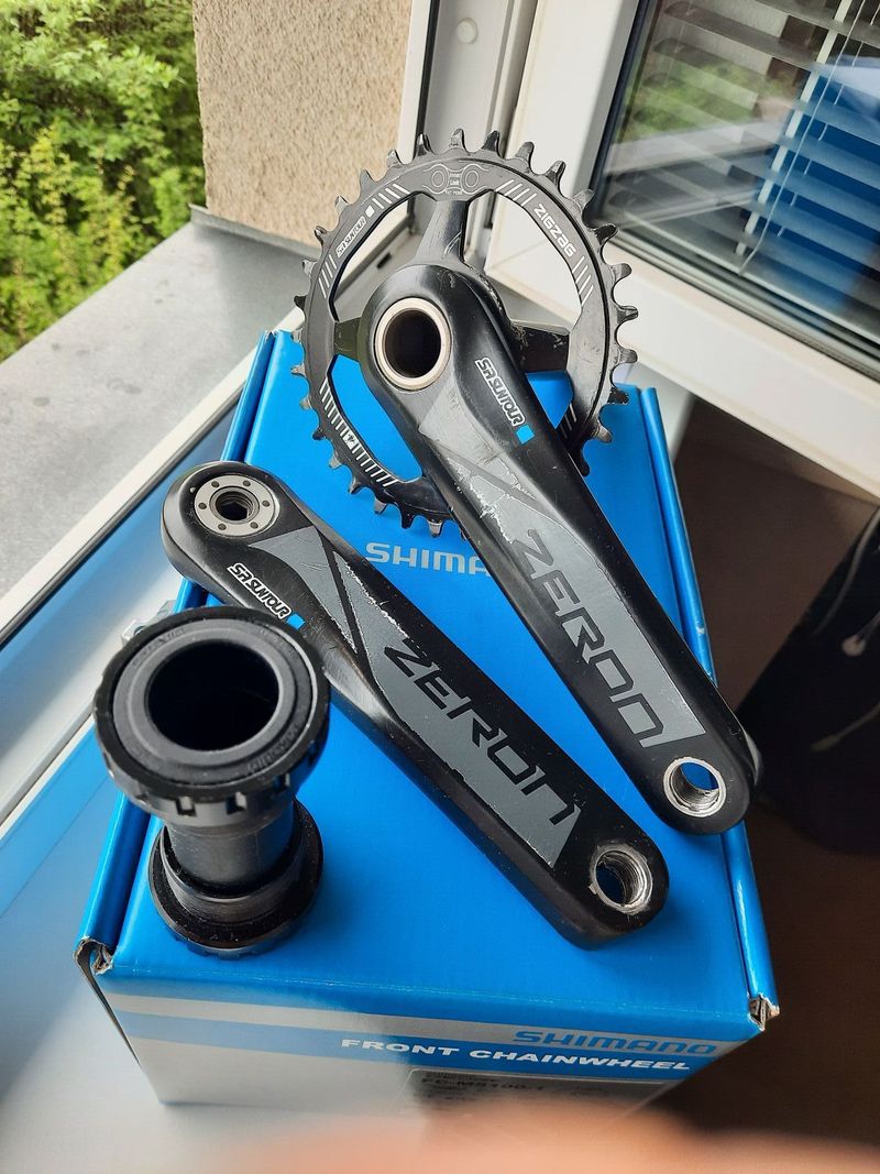 Kliky SR Suntour Zeron 160mm 32z + ložiska BSA + stahovák převodníku