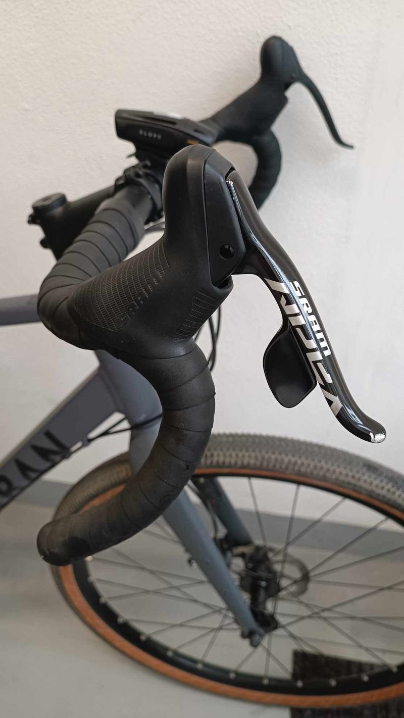 Triban Gravel 520