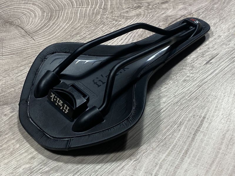 Fizik Antares R5