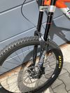 DH/FR BIKE ZA SUPER CENU !! - 57.000 Kč - MONDRAKER SUMMUM 29 - vel. M - DIRTY WHITE/ORANGE, 2023