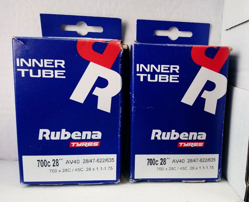 RUBENA 28x1,10-1,75, AV40 - 2ks