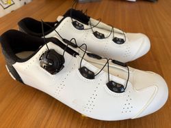 Jako NOVÉ - Silniční cyklistické tretry Sidi Fast - white - najeto max 50km, vel 42