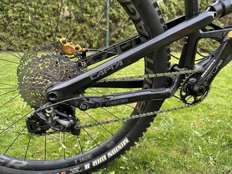 YT CAPRA CF PRO RACE (2017), vel. L