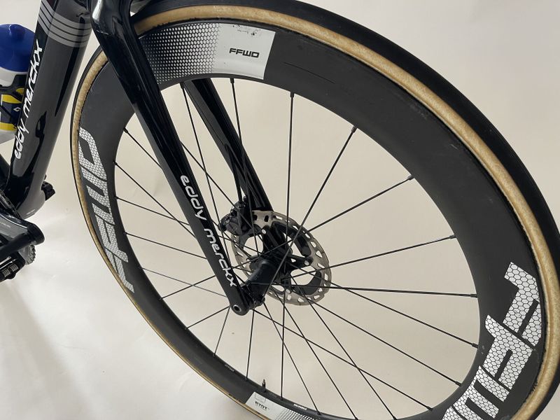 Eddy Merckx 525 Disc Shimano Dura Ace Di2 2x11