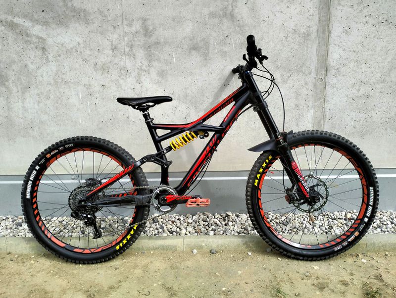 Enduro kolo | Specialized Enduro Evo Expert | TOP | SLEVA