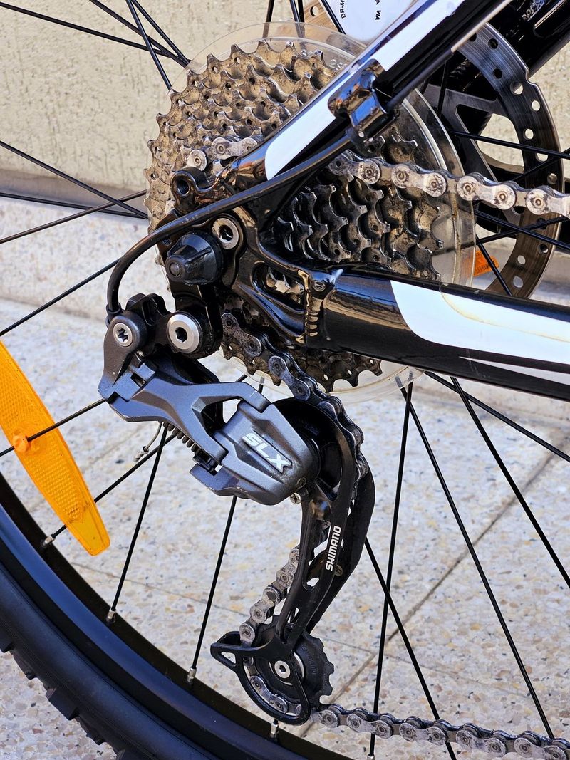 #25 Zánovní Giant Talon , pro 150-165cm