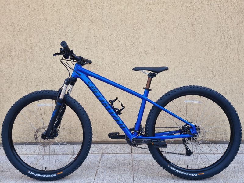 #68 Specialized Rockhopper 27,5", pro 150-170cm