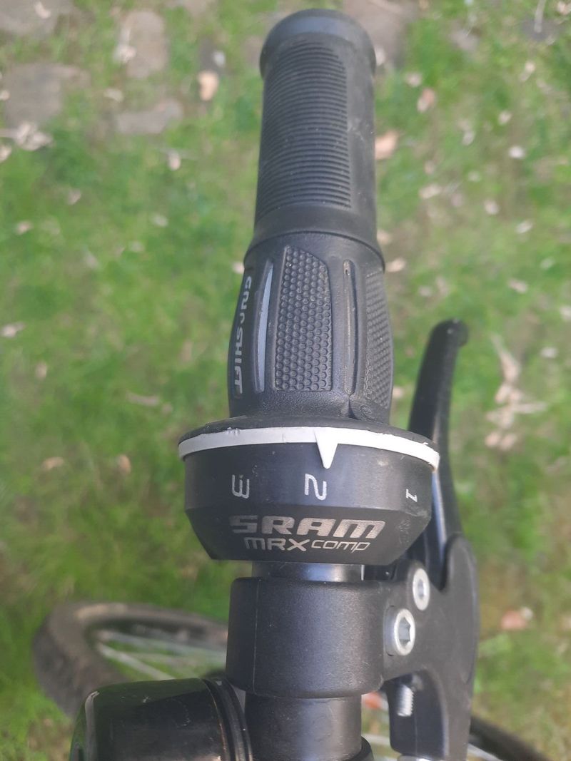 Dětské horské kolo Rockrider 24" ST500 (9–12 let)