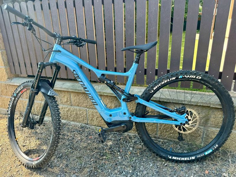 Trailové elektrokolo Specialized Turbo Levo Comp
