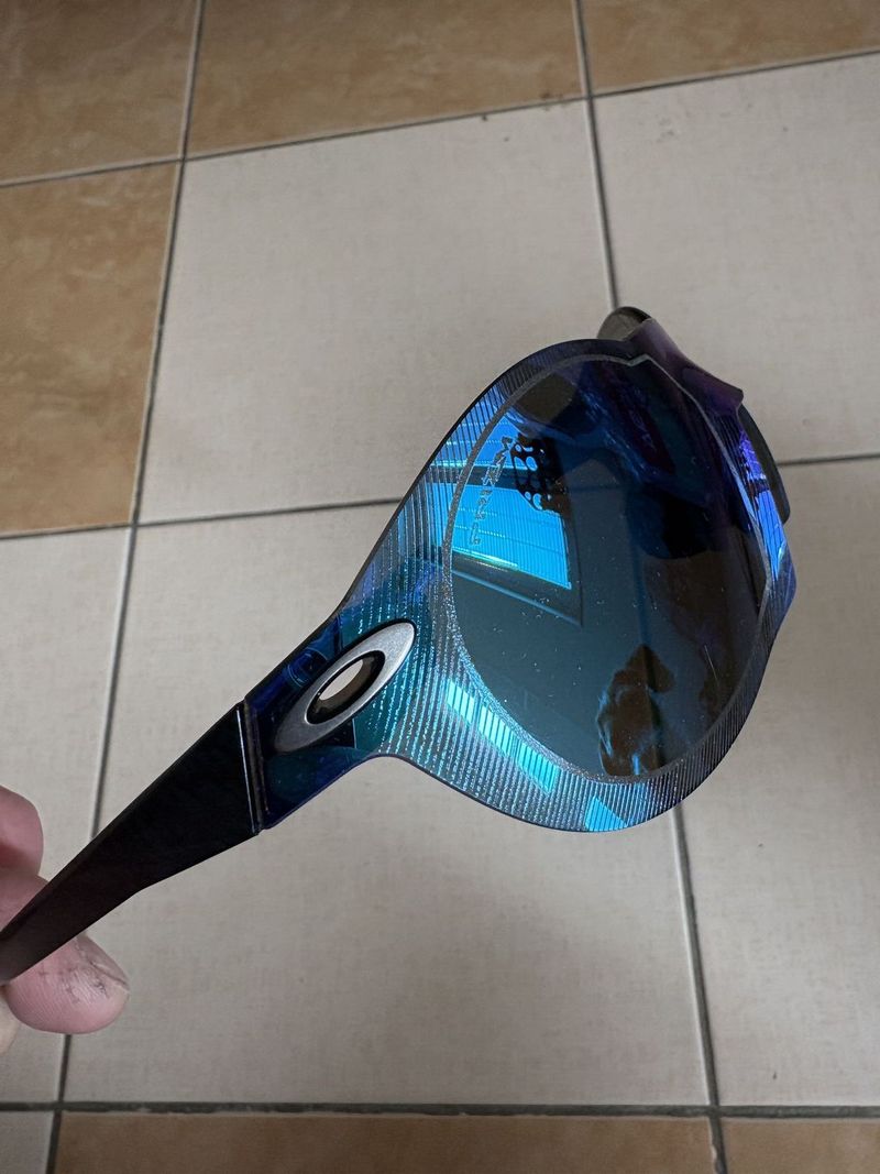 Oakley Subzero 