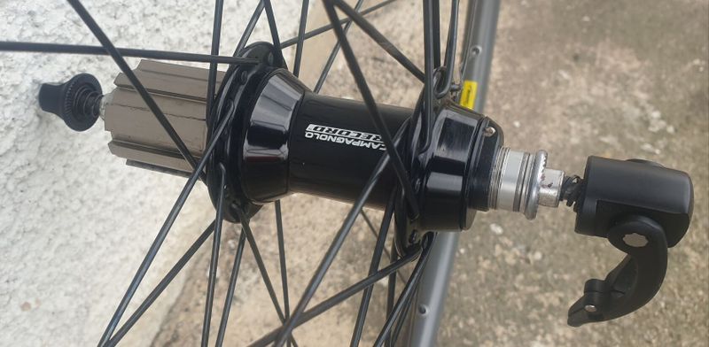 Náboje Campagnolo Record 32d.