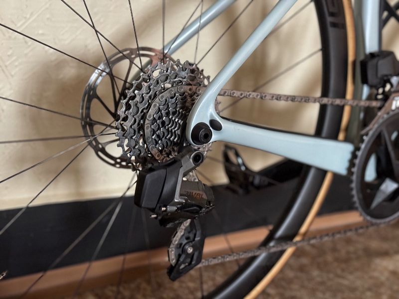 Cervélo Caledonia vel 54, zaruka do 6/2026