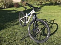Prodám Scott Genius 940 ve velikosti S. Model z roku 2022 najeto cca 500km