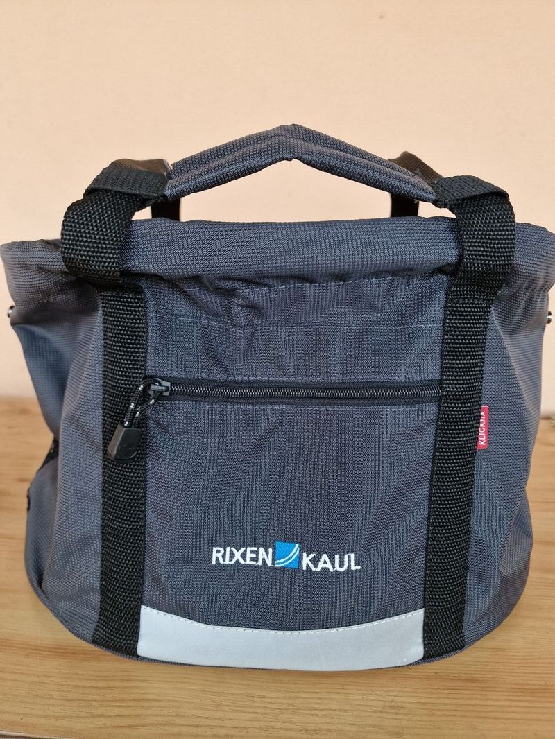 Prodám pánské elektrokolo + brašnu na kolo