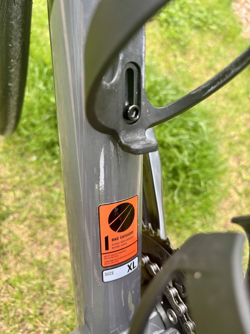 CANYON Endurance 6 - záruka 11/2025