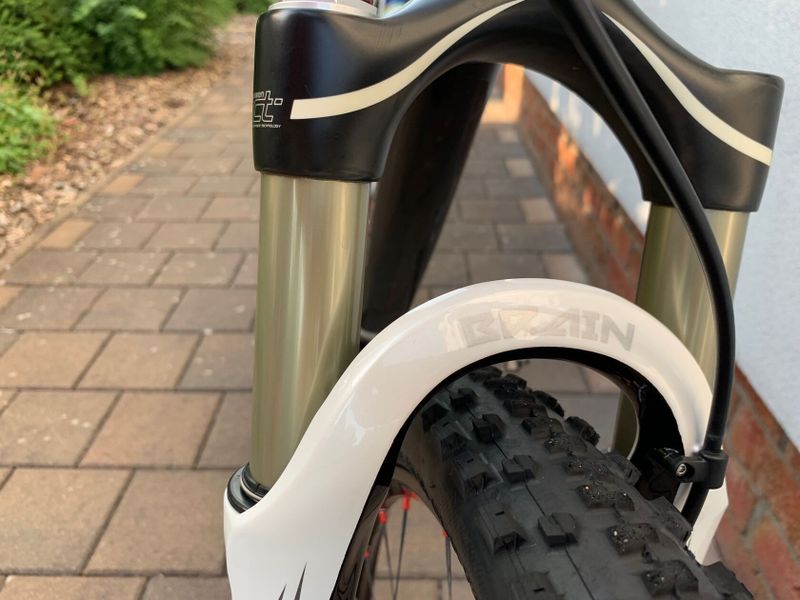 S-Works Stumpjumper Carbon HT. STAV NOVÉHO KOLA!!! DOŽIVOTNÍ ZÁRUKA NA RÁM!!!