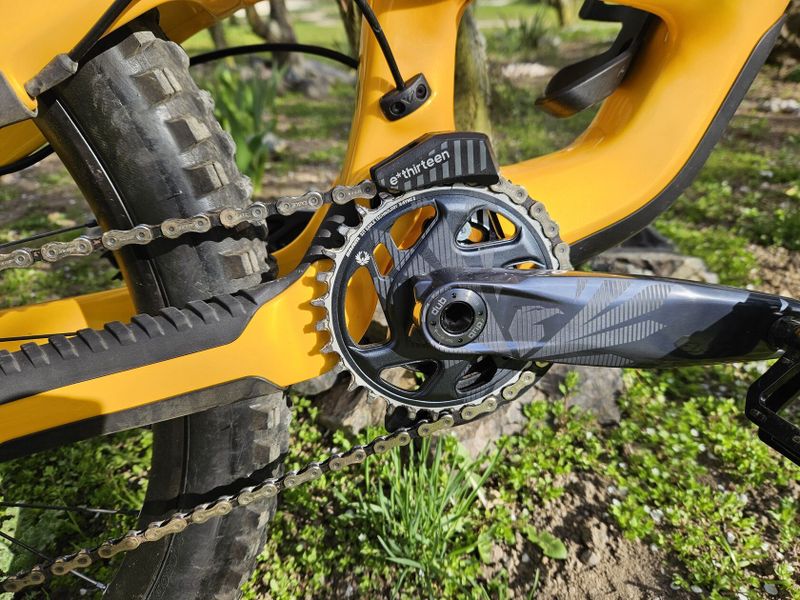  YT capra MX core 3. Rok 2024 velikost XL spíš normální velikost L YT má jiné velikosti rámů.