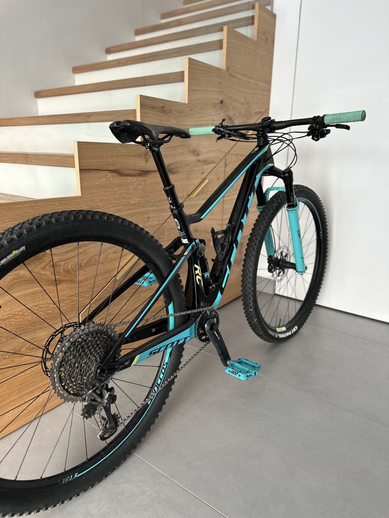 Scott Contessa 900 RC 