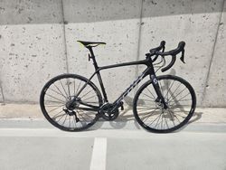 Silnicni kolo Scott Addict 10 Disc Shimano Ultegra