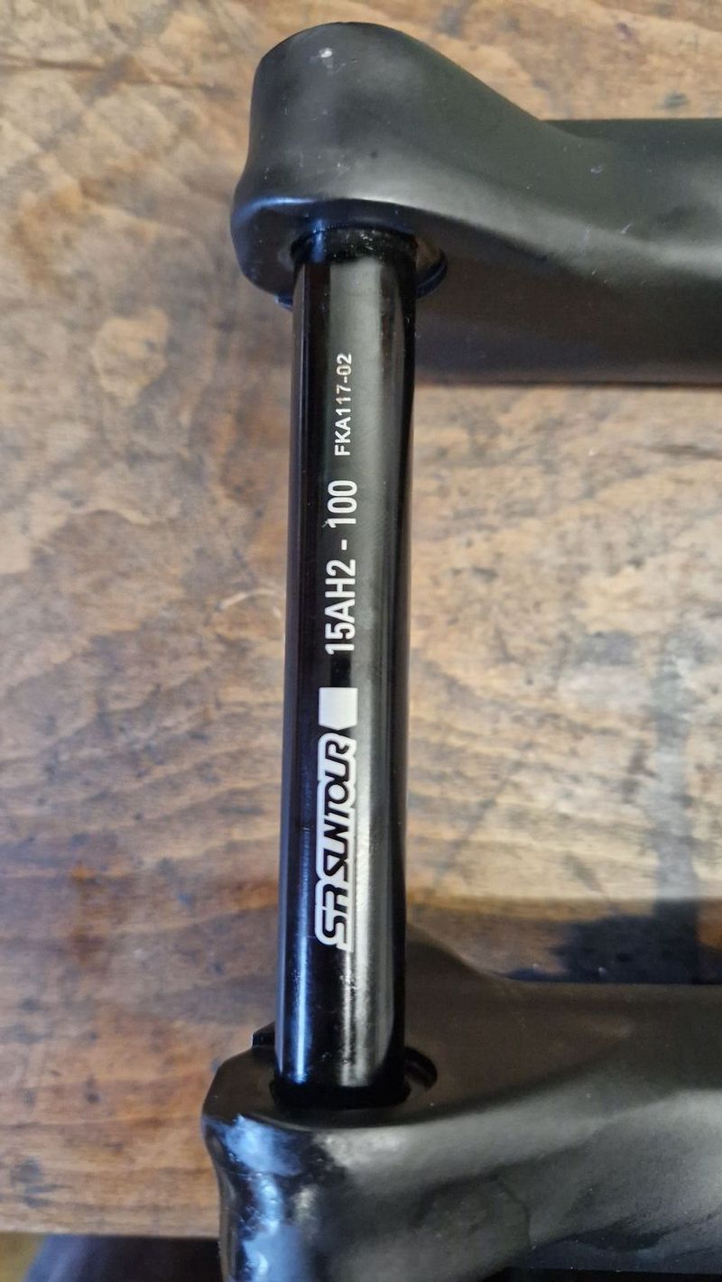 Vidlice SR Suntour XCM