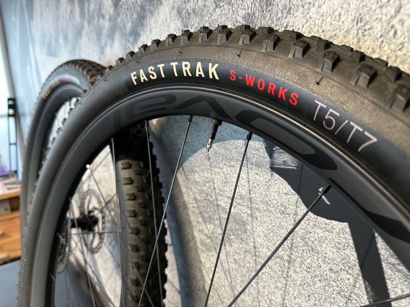 Karbonová kola MTB Specialized Roval Control SL, 1240g