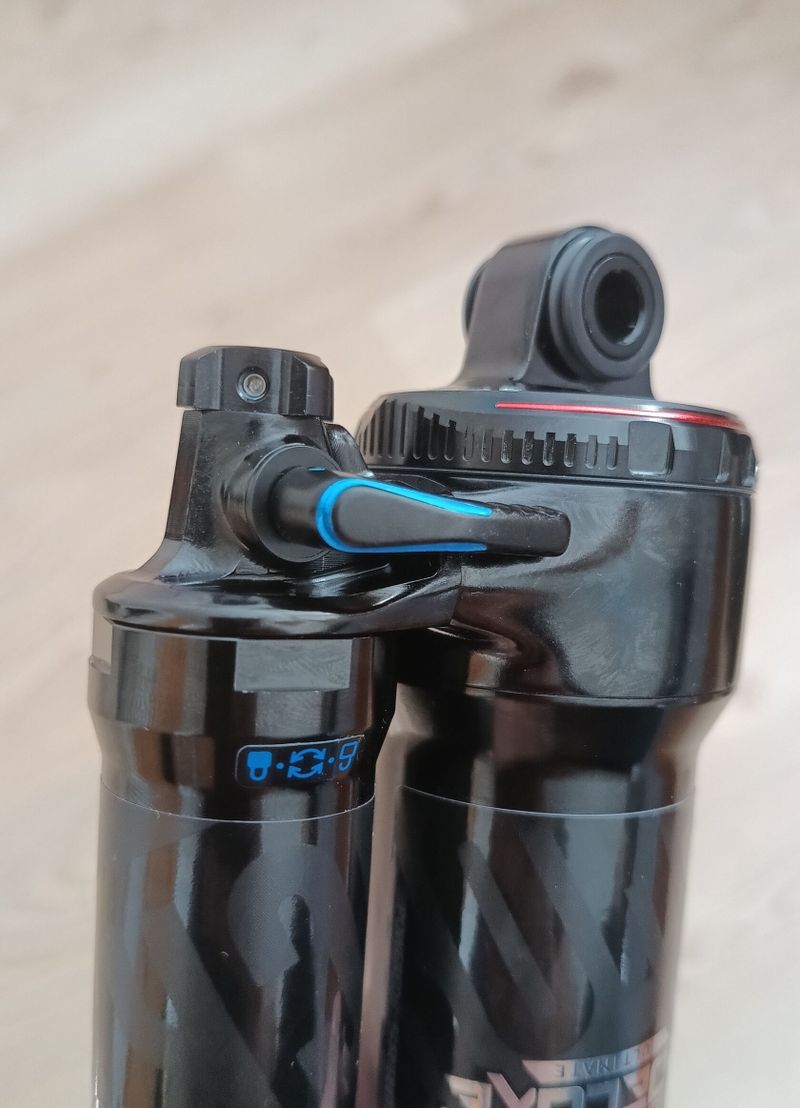 *Nový* Rockshox Super Deluxe Ultimate 230x60🔥