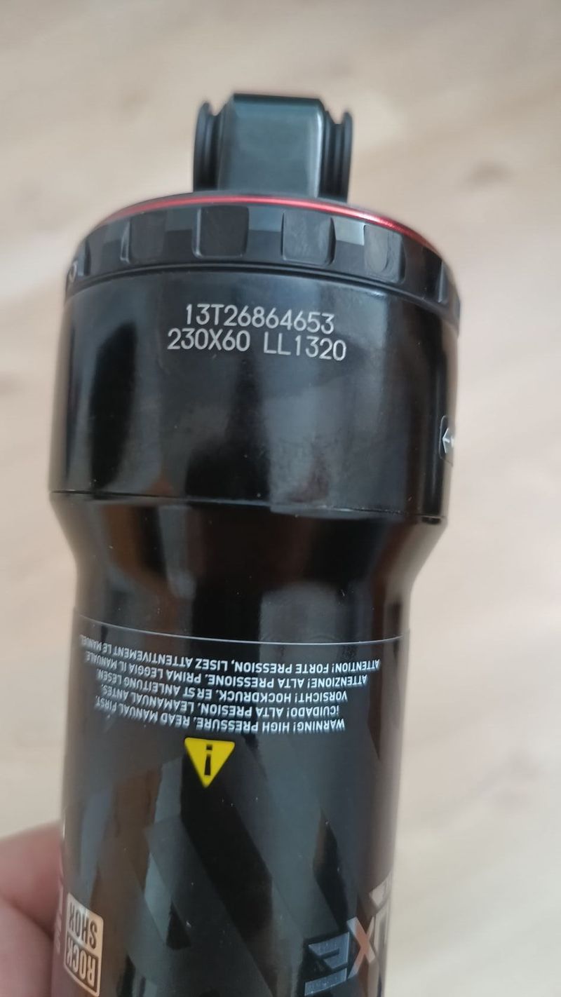*Nový* Rockshox Super Deluxe Ultimate 230x60🔥