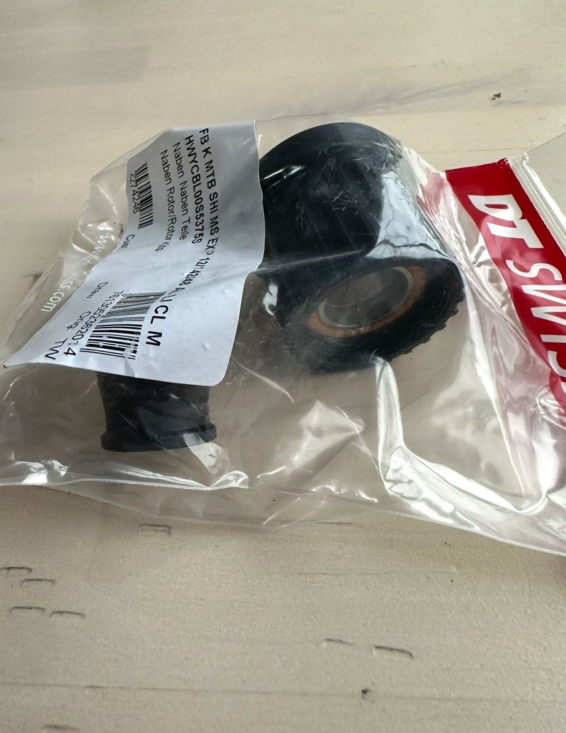 DT Swiss ořech 12/142/148 mm Shimano 12s Ratchet CL