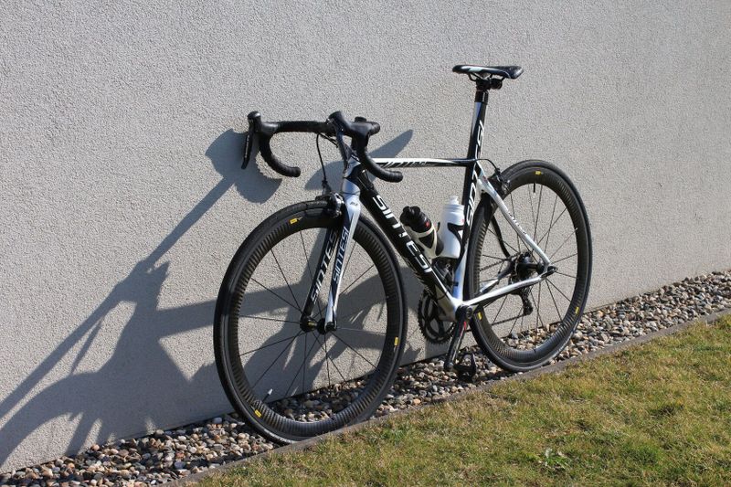 REZERVOVÁNO - Sintesi M2, elektronická sada Shimano Ultegra Di2, kola Mavic Cosmic SL