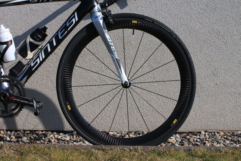 REZERVOVÁNO - Sintesi M2, elektronická sada Shimano Ultegra Di2, kola Mavic Cosmic SL