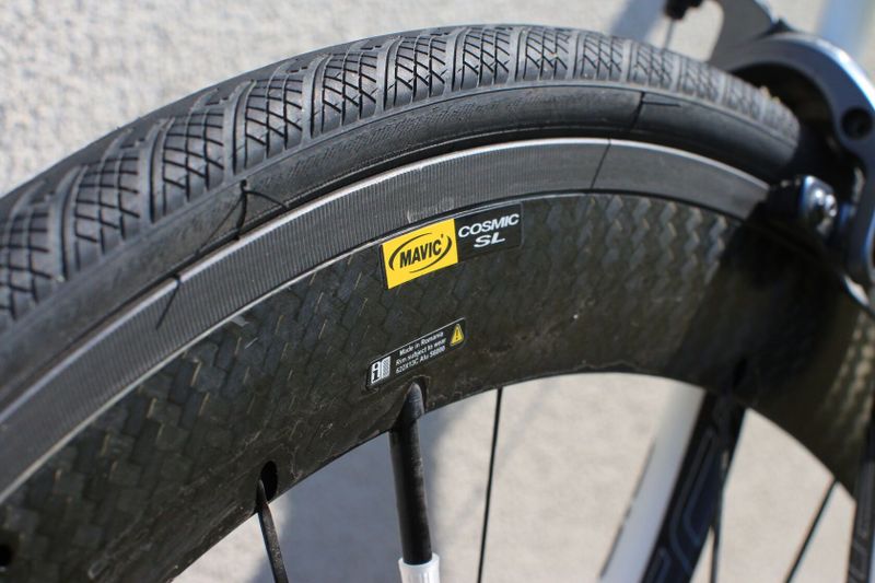REZERVOVÁNO - Sintesi M2, elektronická sada Shimano Ultegra Di2, kola Mavic Cosmic SL