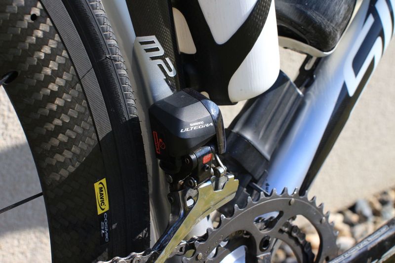 REZERVOVÁNO - Sintesi M2, elektronická sada Shimano Ultegra Di2, kola Mavic Cosmic SL
