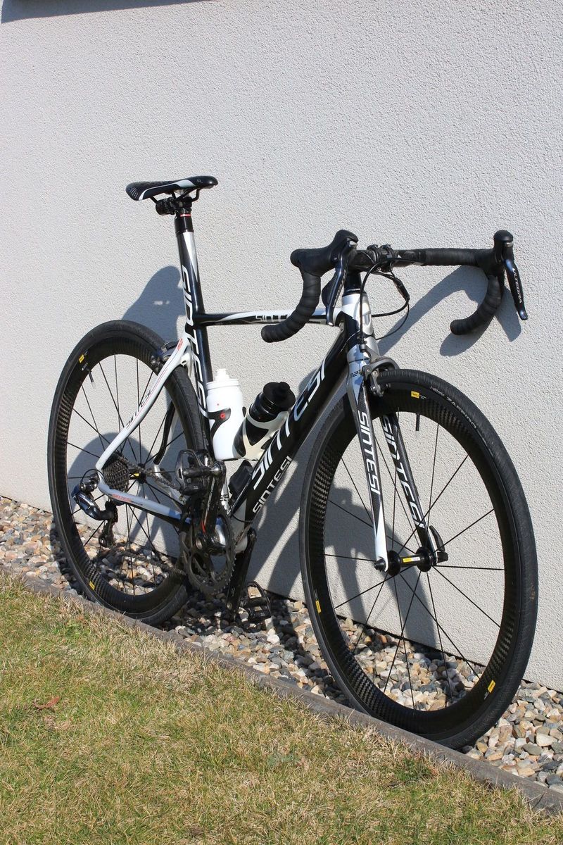 REZERVOVÁNO - Sintesi M2, elektronická sada Shimano Ultegra Di2, kola Mavic Cosmic SL