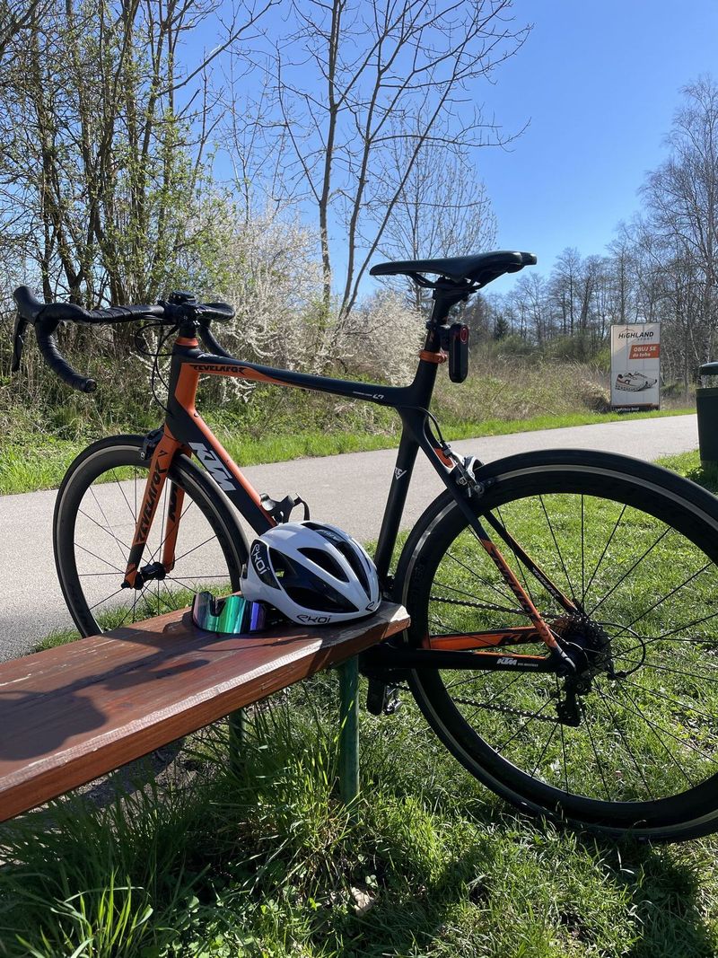 KTM Revelator 5000 + sada kol Bontarger Aerolus Comp5