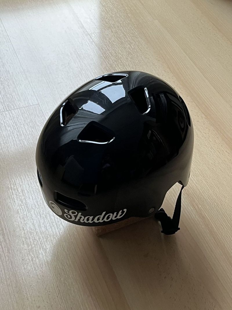 HELMA SHADOW CLASSIC GLOSS BLACK