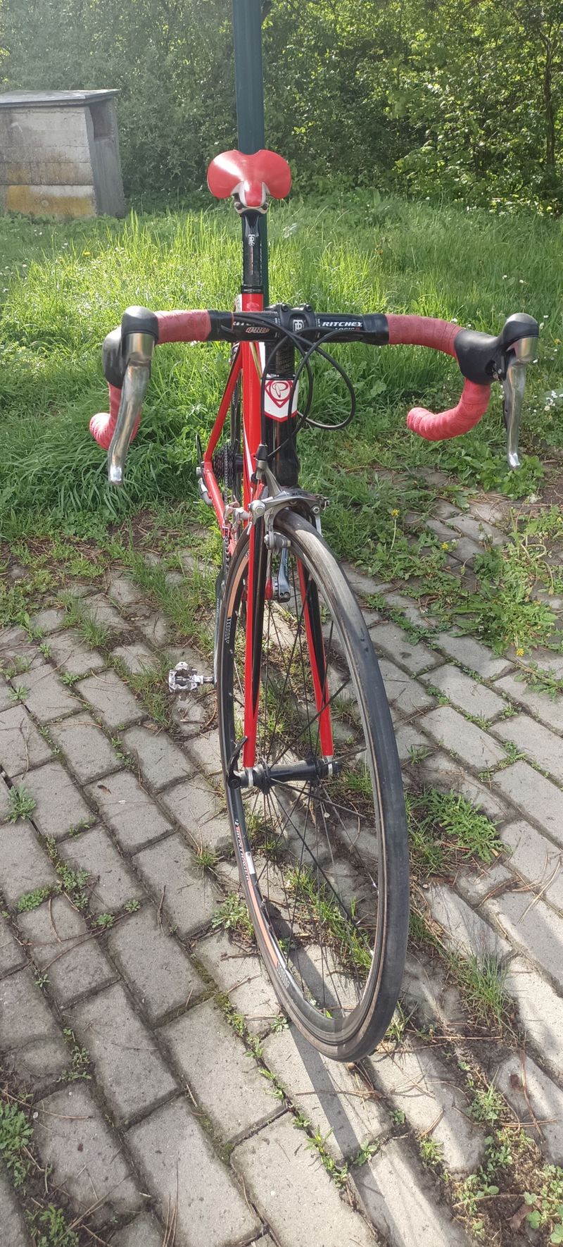Silniční kolo Polygon