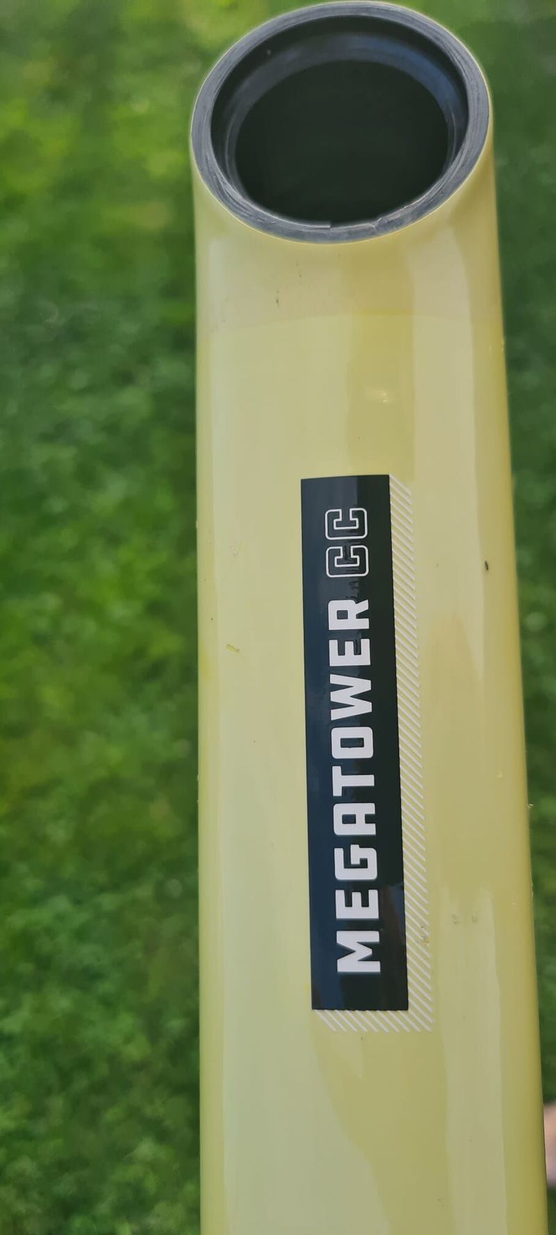 Santa Cruz - Megatower CC velikost L