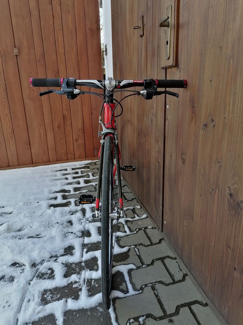 Silniční fitness kolo