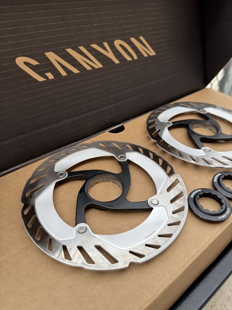 2x Brzdové kotouče SHIMANO ULTEGRA RT-CL800 160MM