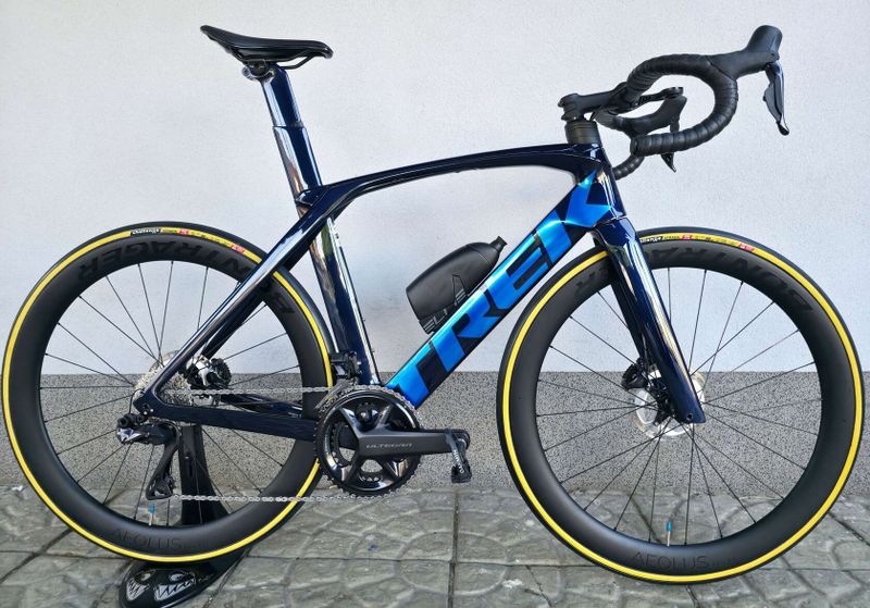 Silniční kolo Trek Madone SL 7 Gen 6 2022