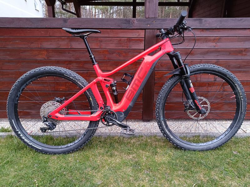 KARBONOVÉ ELEKTROKOLO BMC SPEEDFOX AMP TWO - vel. M