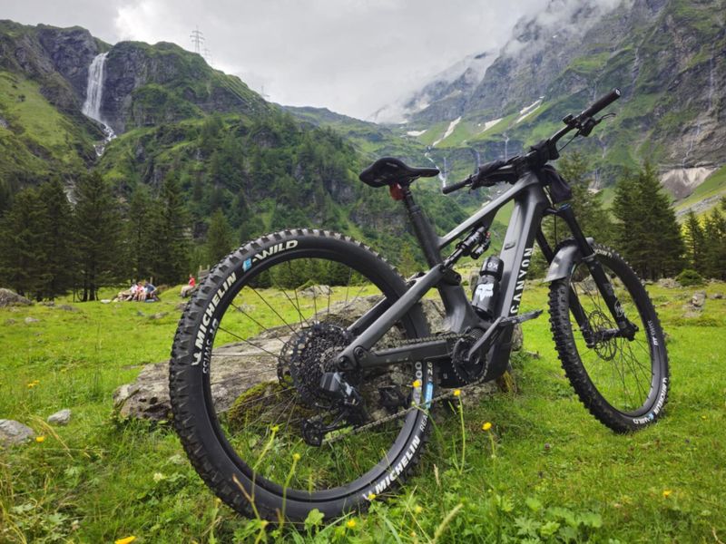 Canyon Spectral:ON CF9