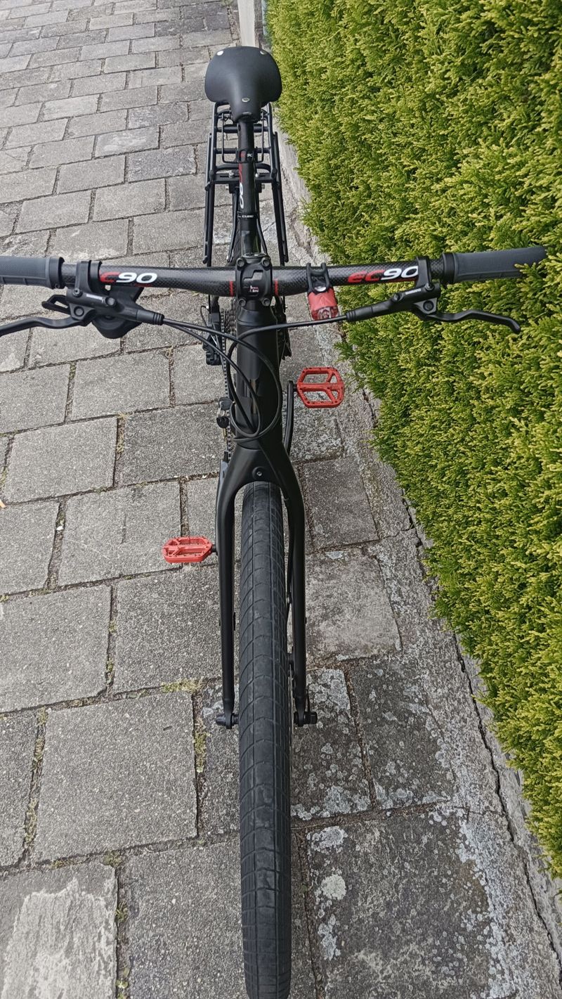CUBE Hyde vel.54 M pro postavu cca. 170-180cm