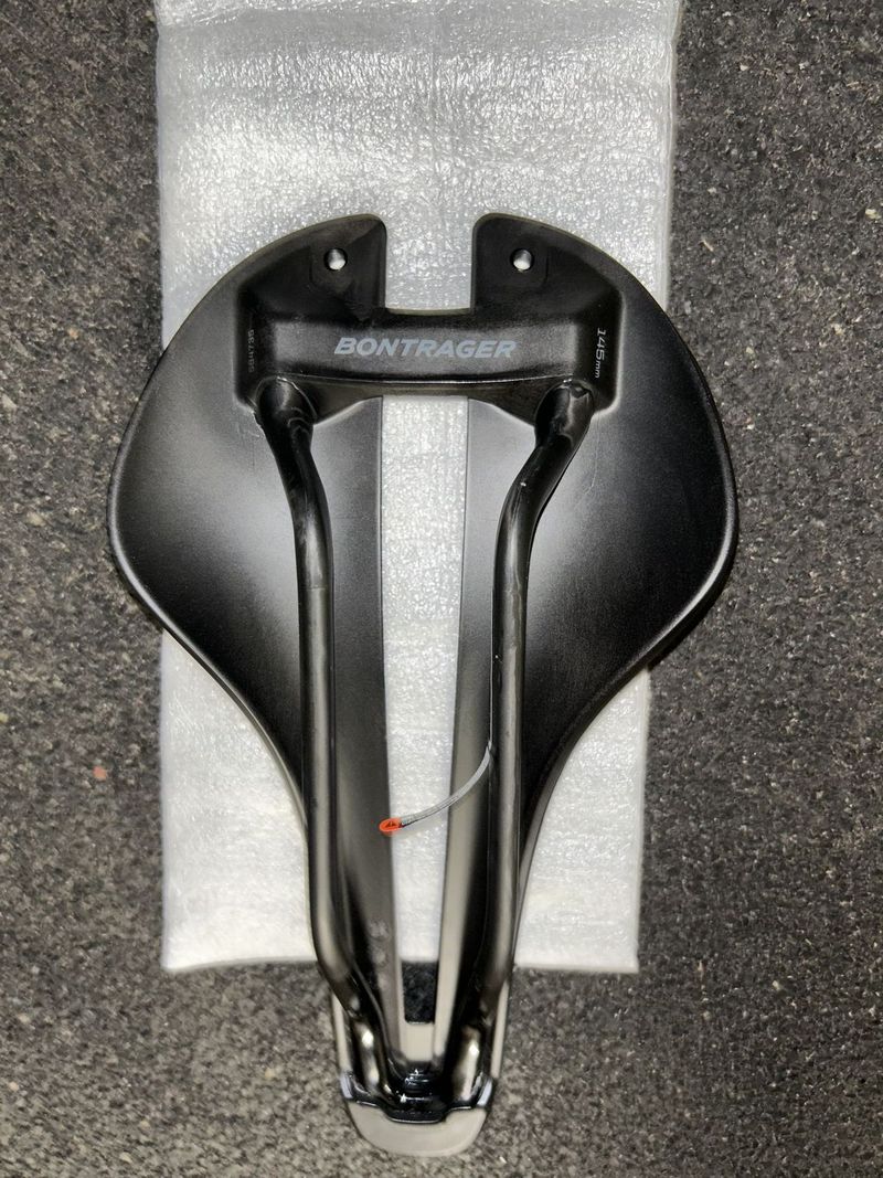 Sedlovka + sedlo Bontrager, madone gen 8 - nové
