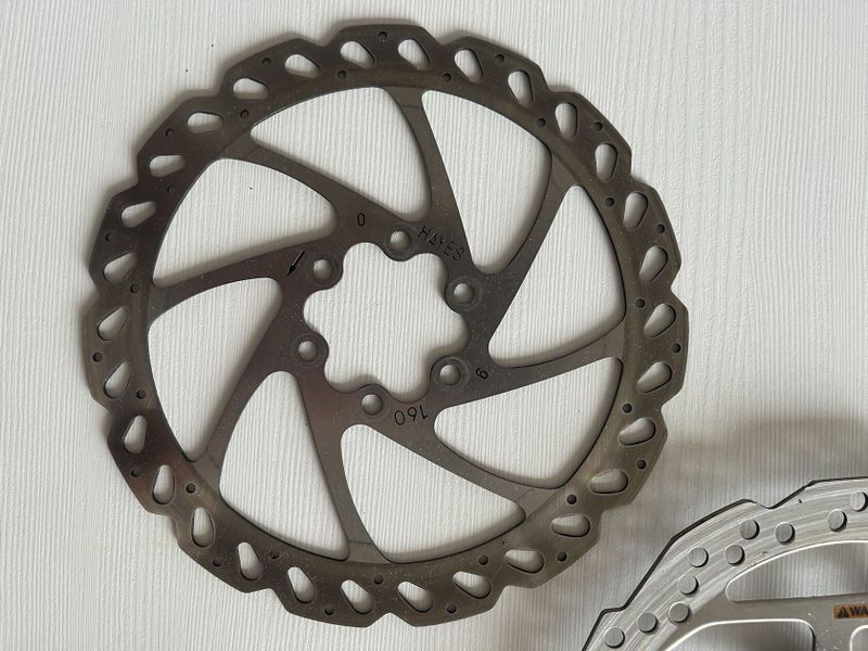 Brzdové kotouče Shimano/Hayes – 180 mm a 160 mm