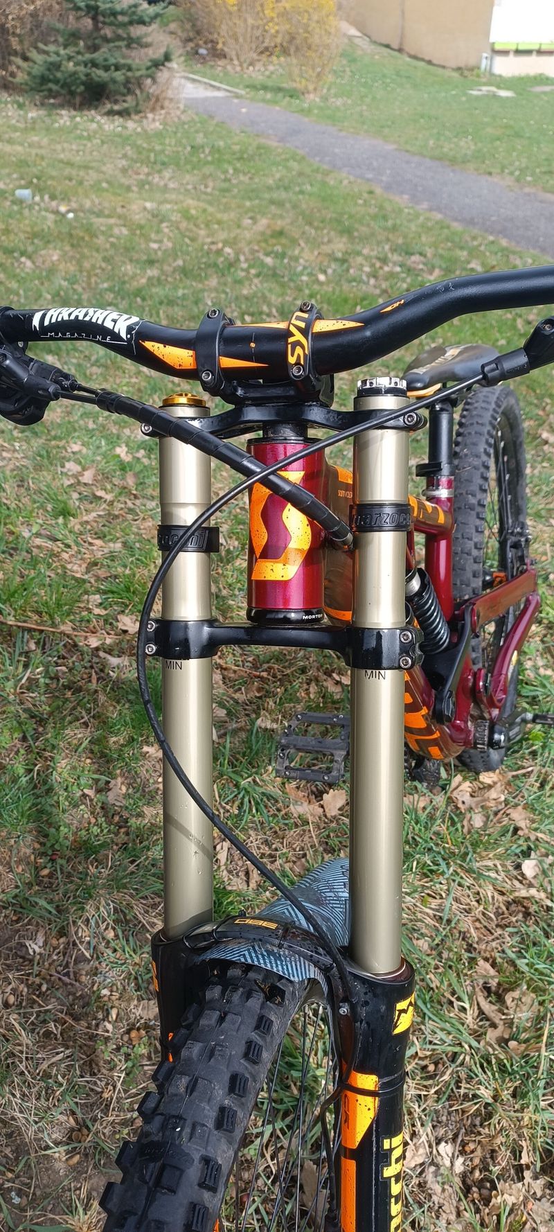 Prodám sjezdové kolo Scott Voltage FR 720