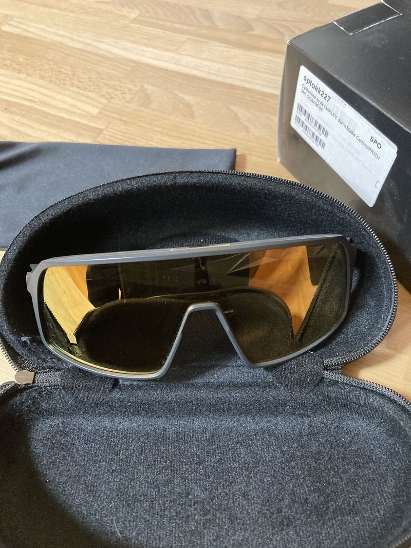 Oakley sutro matte carbon prizm