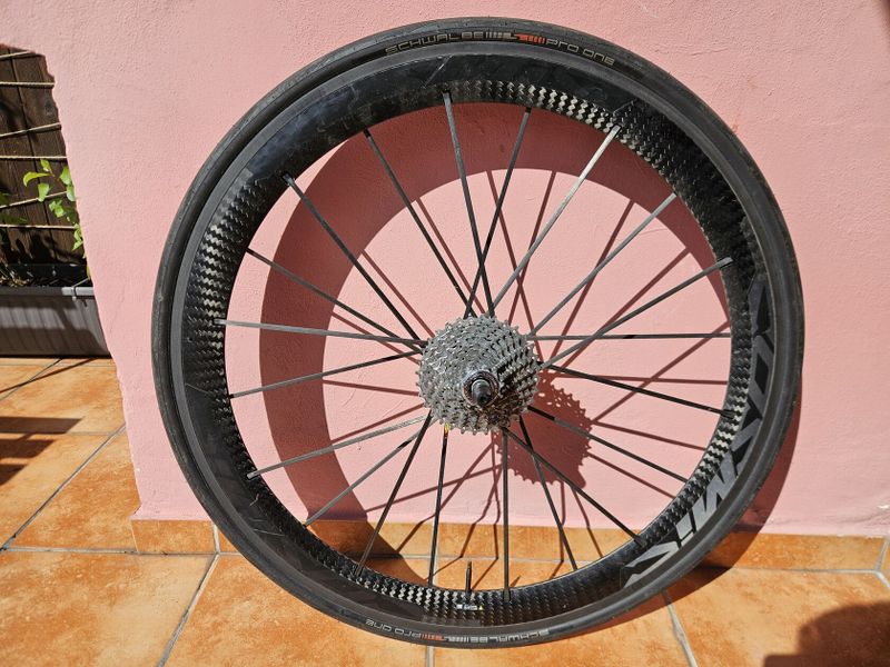 Karbonová zapletená kola Mavic Cosmic Carbone SLR Exalith
